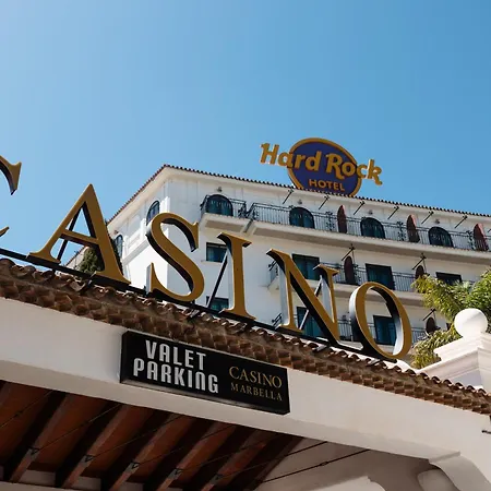 Apartman Exclusive Penthouse, With Sea And Marina Views And Private Parking, In The Heart Of Puerto Banus *