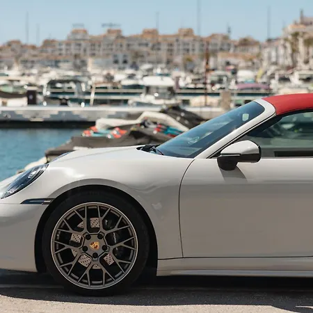 アパート Exclusive Penthouse, With Sea And Marina Views And Private Parking, In The Heart Of Puerto Banus *
