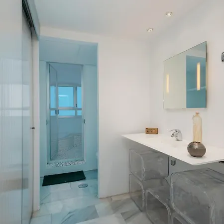 アパート Exclusive Penthouse, With Sea And Marina Views And Private Parking, In The Heart Of Puerto Banus