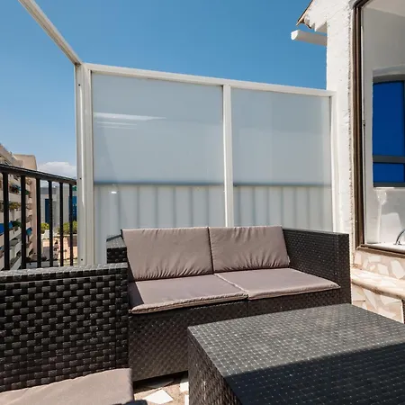 Exclusive Penthouse, With Sea And Marina Views And Private Parking, In The Heart Of Puerto Banus דירה מארבלה