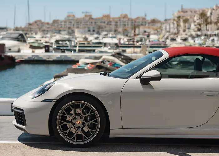 Apartment Exclusive Penthouse, With Sea And Marina Views And Private Parking, In The Heart Of Puerto Banus *