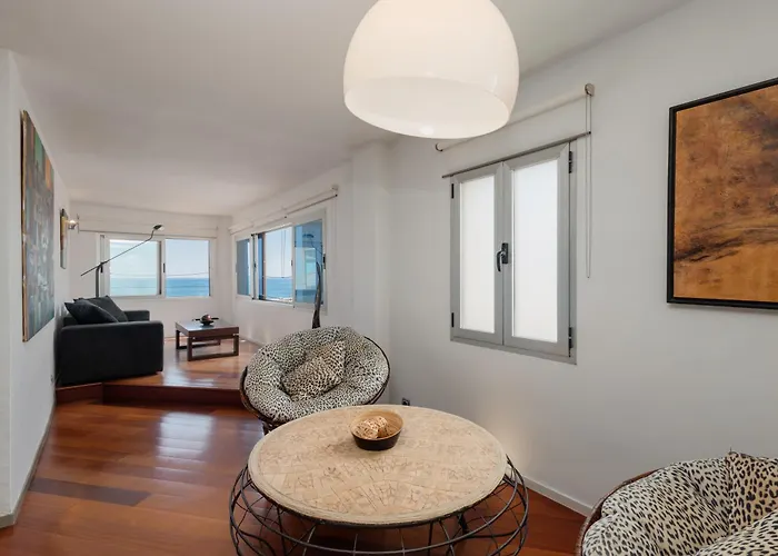 شقة Exclusive Penthouse, With Sea And Marina Views And Private Parking, In The Heart Of Puerto Banus *