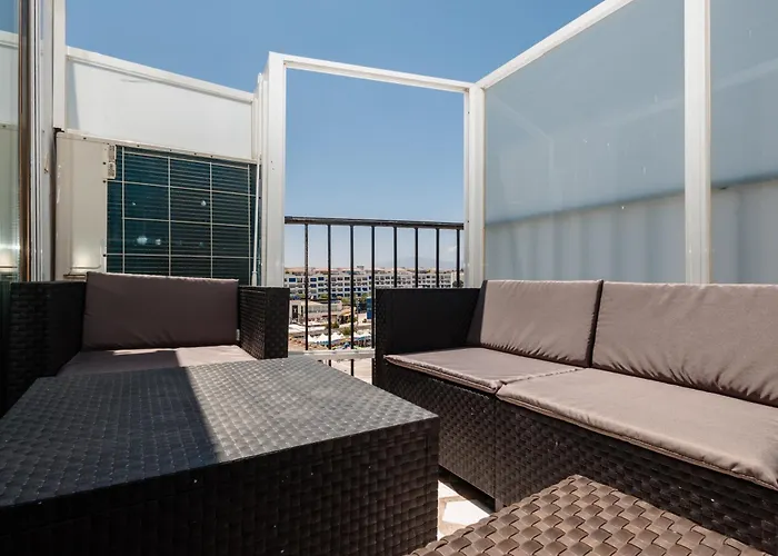Exclusive Penthouse, With Sea And Marina Views And Private Parking, In The Heart Of Puerto Banus *