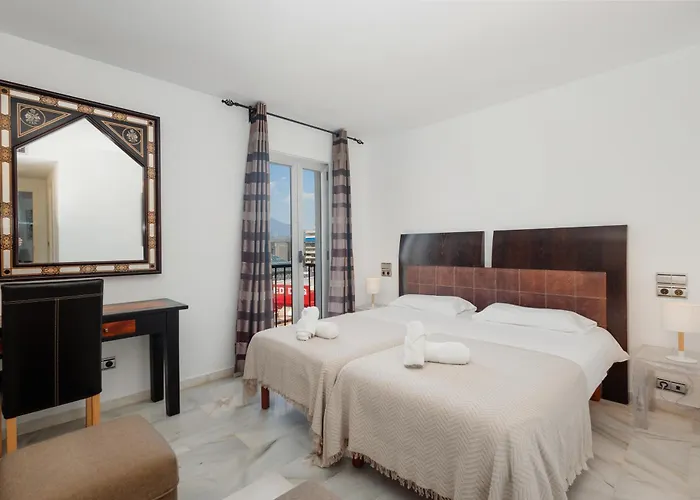 Exclusive Penthouse, With Sea And Marina Views And Private Parking, In The Heart Of Puerto Banus *