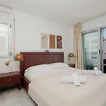 Exclusive Penthouse, With Sea And Marina Views And Private Parking, In The Heart Of Puerto Banus Apartment