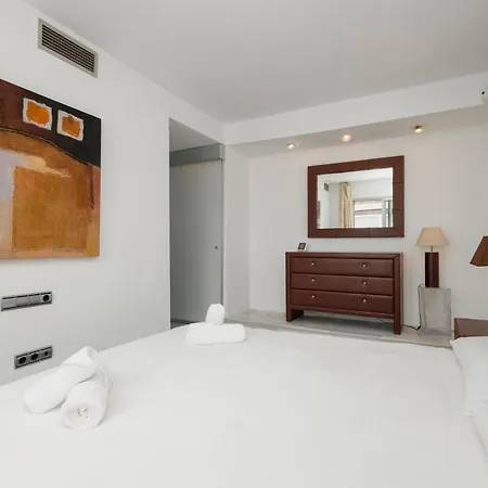 Stunning Penthouse With Sea Views And Private Parking In Puerto Banus Apartment